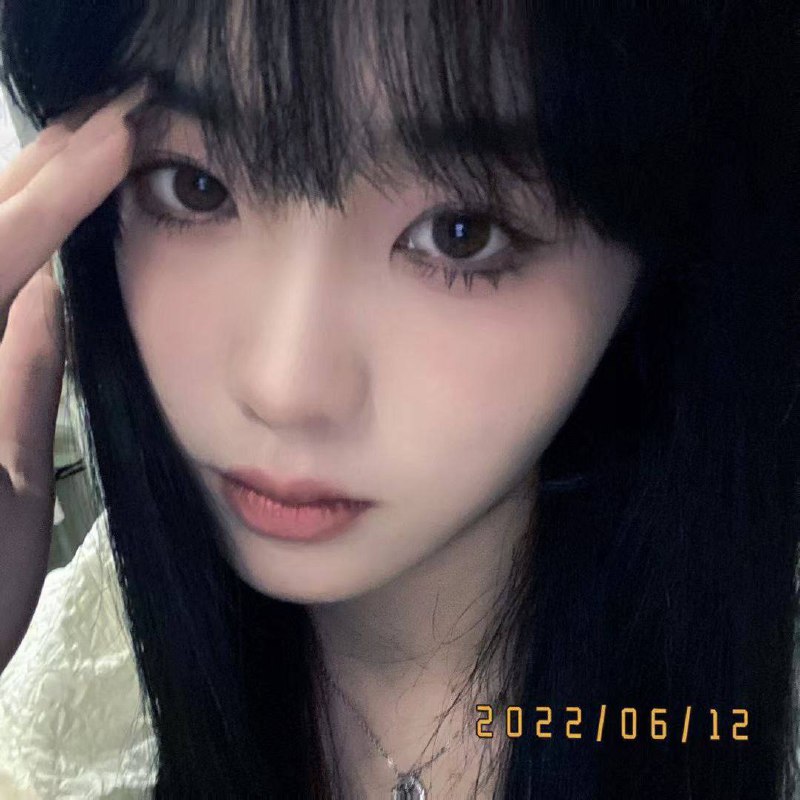 极品颜值女大学生 清纯的气质让人看着直入迷 多少人心中的白月光！完美变反差小母狗 - 图片
