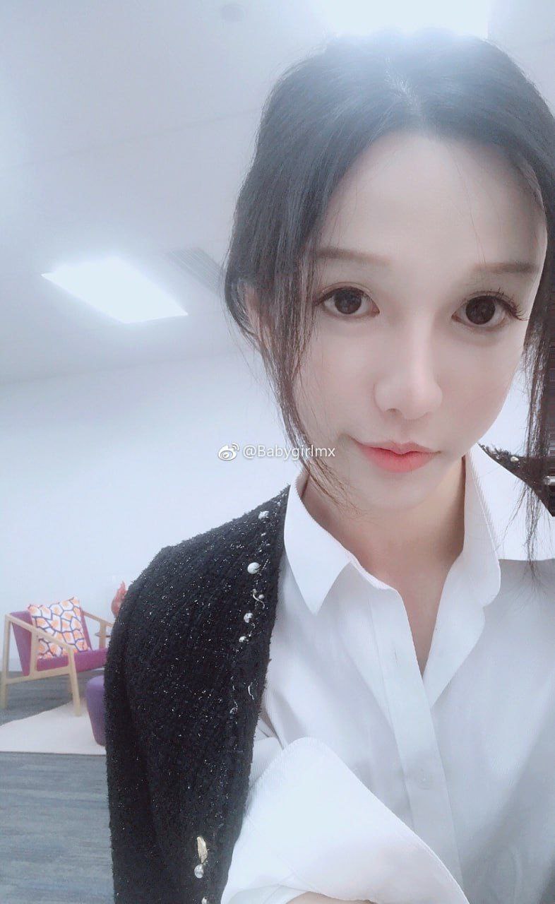 #顾灵曦微博巨乳反差女神最新口交视频，与土豪啪啪视频流出 - 图片