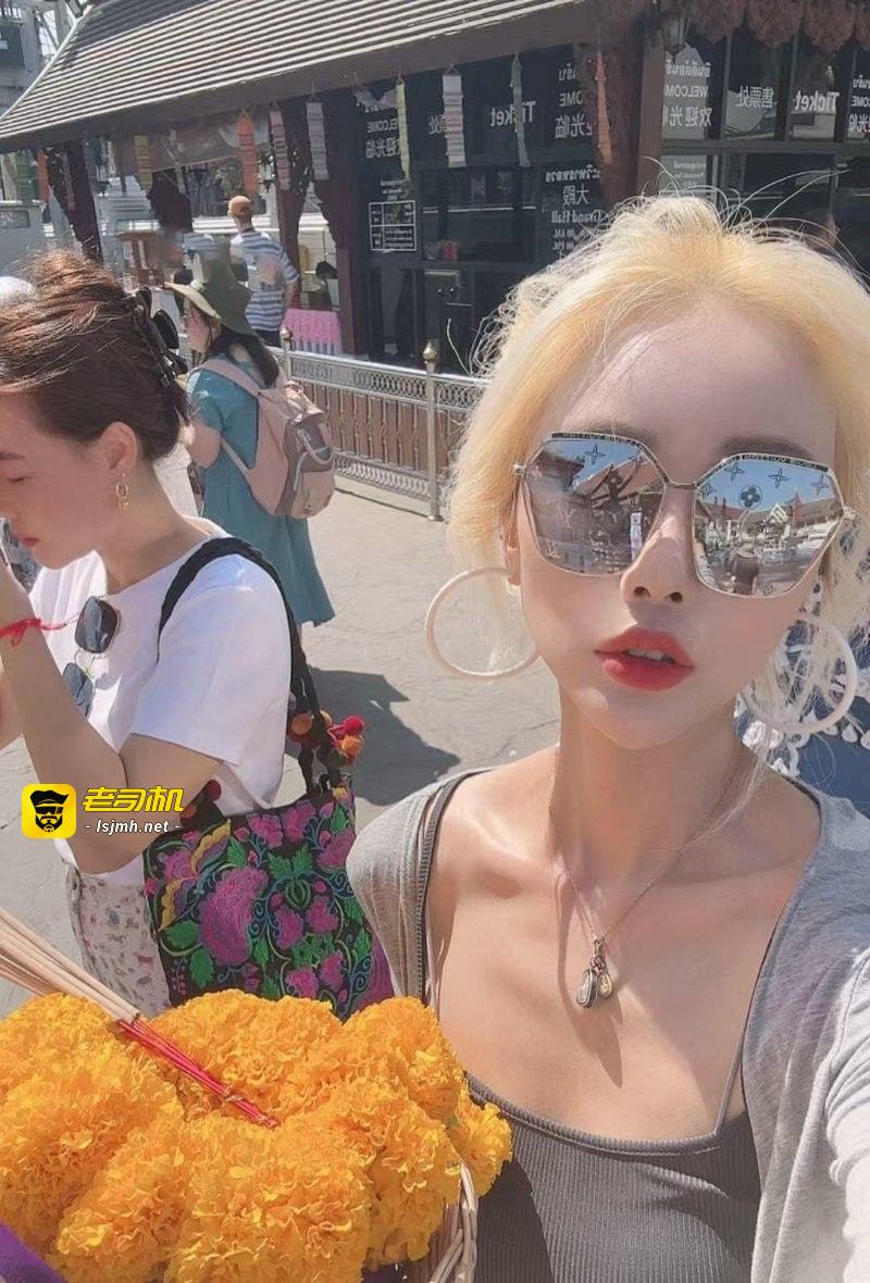 抖音26万粉网红梦楠一对一裸聊私拍 前龙珠平台人气女主播 各种发骚上演极致诱惑 - 图片