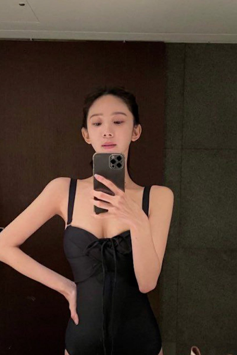 抖音17万粉丝 桃桃酱乖乖 大尺度视频泄漏 纤手捻粉嫩乳头硬挺晃荡 掰穴自慰咬唇娇喘奶香四溢！