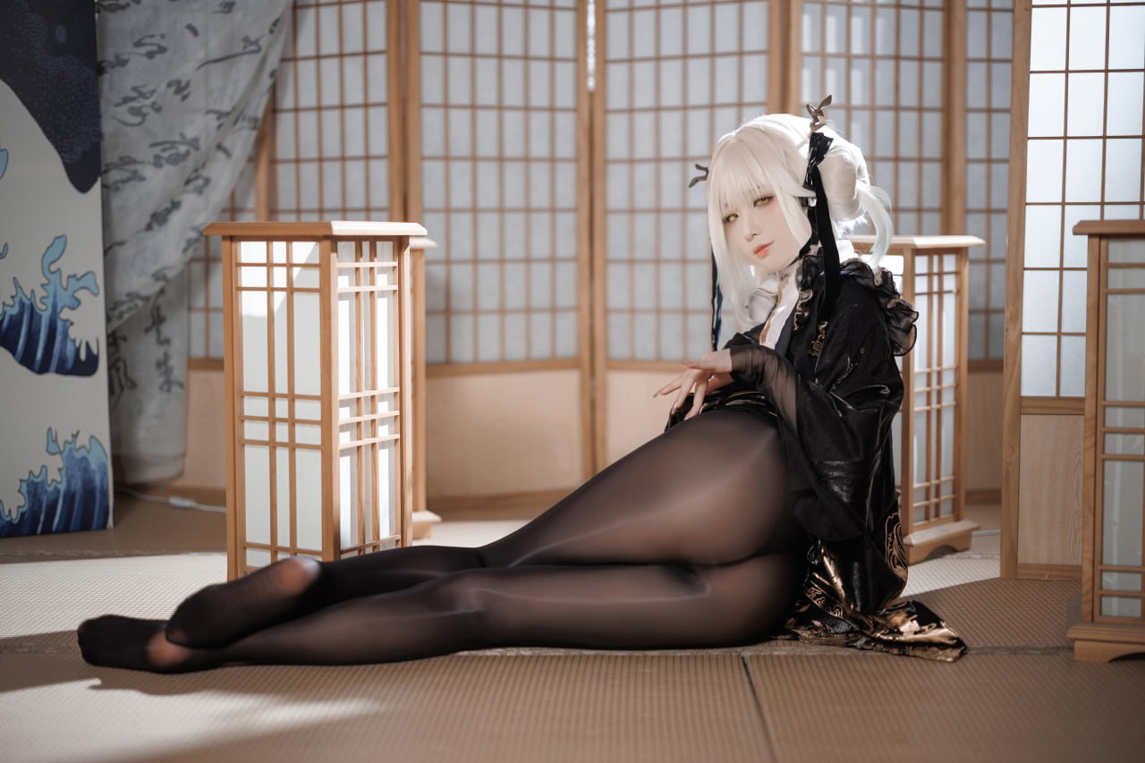 封疆疆v - NIKKE 白兔布兰儿 和服 - 图片