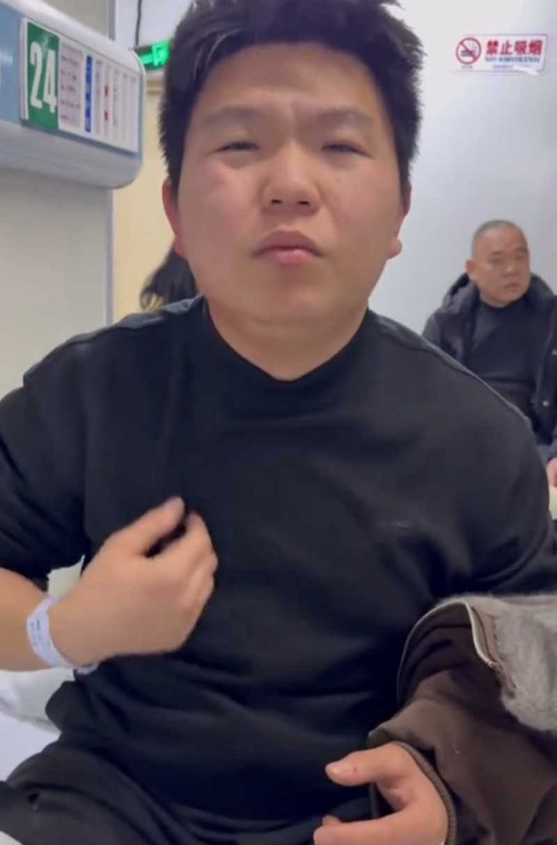 抖音热瓜 新化锦长被打视频曝光 打人者先找事吃槟榔挑衅 正义到底在哪边！ - 图片
