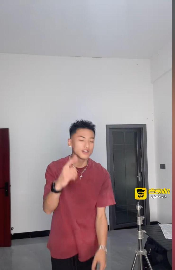 抖音博主羞涩的潇约炮女粉丝 酒店激情性爱视频流出 卫生间到床上骚劲十足 - 图片