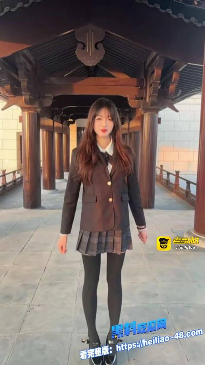 高颜值的网红主播啪啪调教不雅视频泄密 - 图片