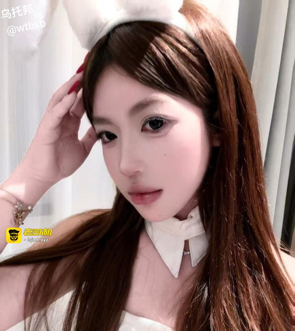 抖音网红云情sama大尺度福利诱惑视频！绝对十足的反差小母狗！ - 图片
