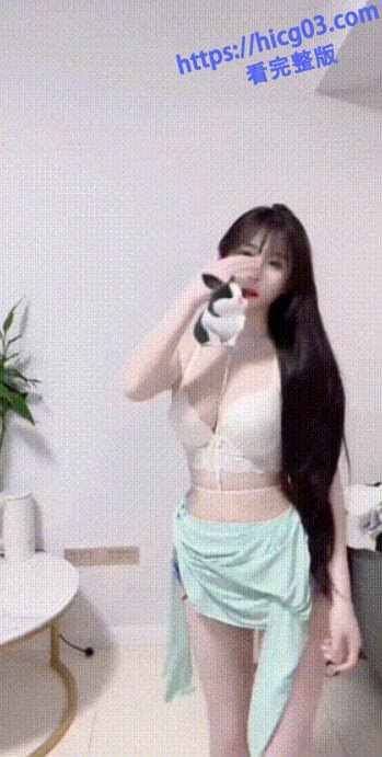 吃瓜！快手巨乳萝莉网红小熊睡不醒暴雷了,和榜一大哥裸聊视频被曝光，事发后账号作品疑似全删除！ - 图片