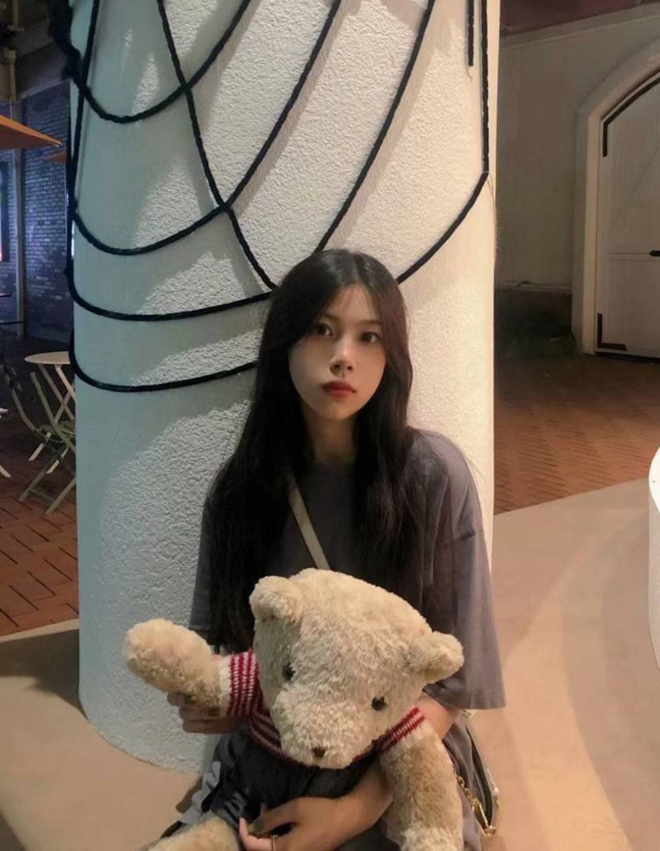 顶级颜值学生妹反差 #大尺度自拍 #有人知道她叫什么吗