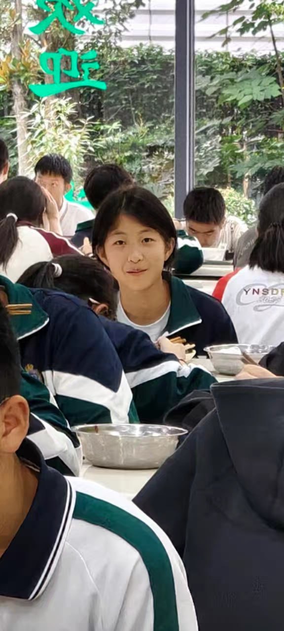 抖音112w网红垂直塌房！引导粉丝网爆，直女装le，素质低下拉踩他人，脚踏两条船 - 图片