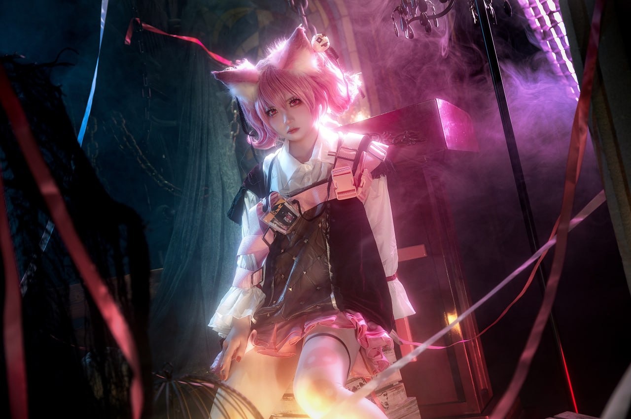 #伊喵君_Nya  #cosplay 明日方舟巫恋 - 图片