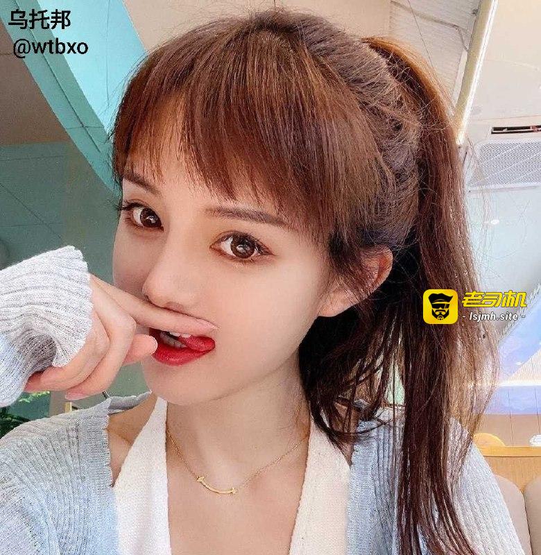 苏小小抖音400w粉丝大网红 苏小小 早期微密圈大尺度曝光 - 图片