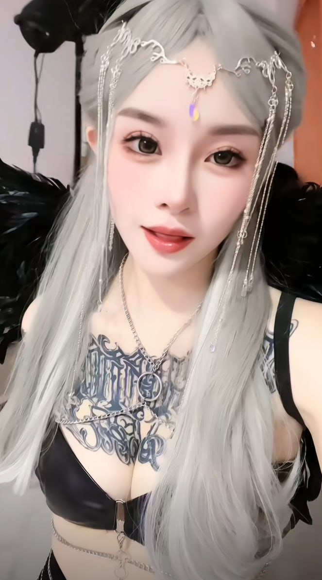 抖音8万粉的极品小网红【神仙姐姐】再次流出吞精 更劲爆内容，只要钱给的够还能线下1V1！