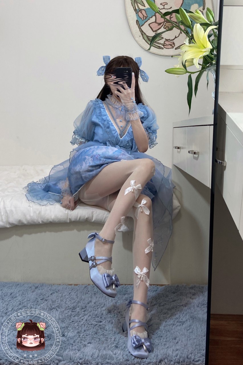 极品少女大长腿白虎-仙仙桃-Lolita-萝莉裙洛丽塔-深海医院，无内白丝自慰