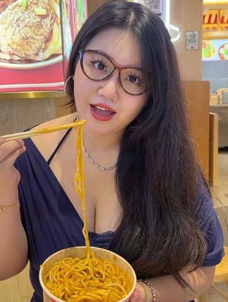 快手巨乳小胖妹 私拍视频流出 蜂腰巨乳坦克身材 全裸揉奶自慰 肥臀鲍鱼淫水狂流 - 图片