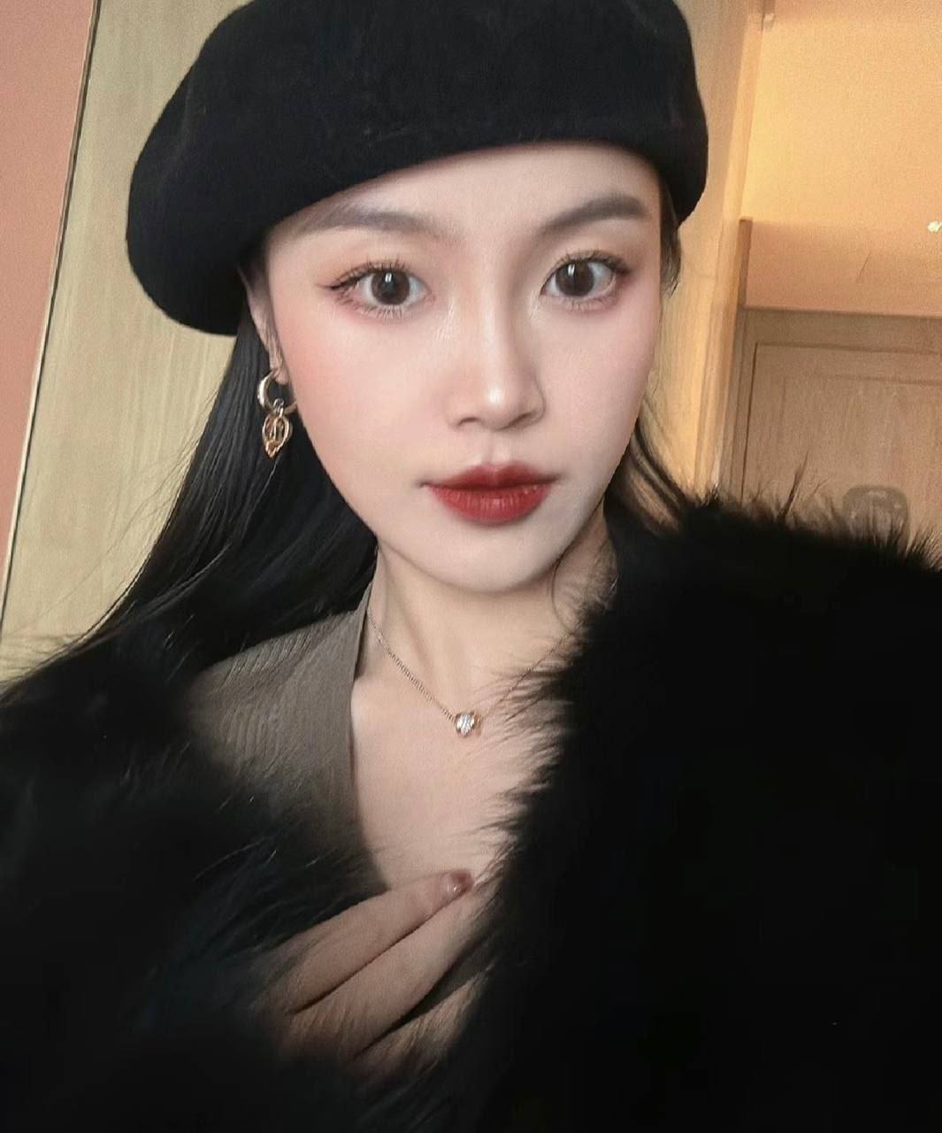 #章子菲  上海市艺术学院大二大学生 极具个性的魅力女神 - 图片