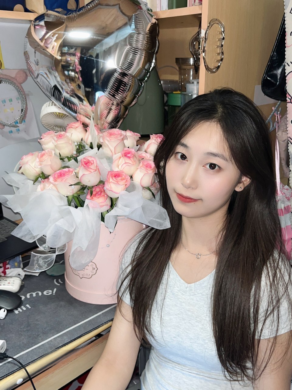 极品清纯眼镜学生妹苗条身材展现私下被精神小伙各种姿势抽插自拍欲望超强特别反差 - 图片