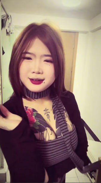 快手网红精神小妹 小思琪 兄弟们花奶我也是第一次见啊！