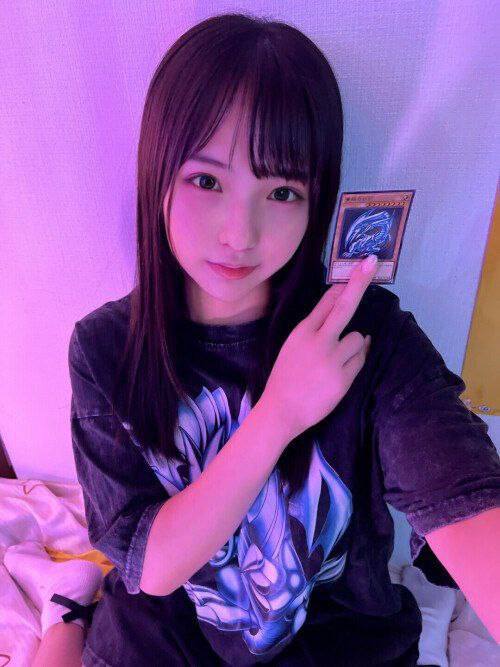 #011Asuka 日本极品巨乳高中生萝莉cos自慰，现在的女孩子发育真好，17岁就发育的如此完好 - 图片
