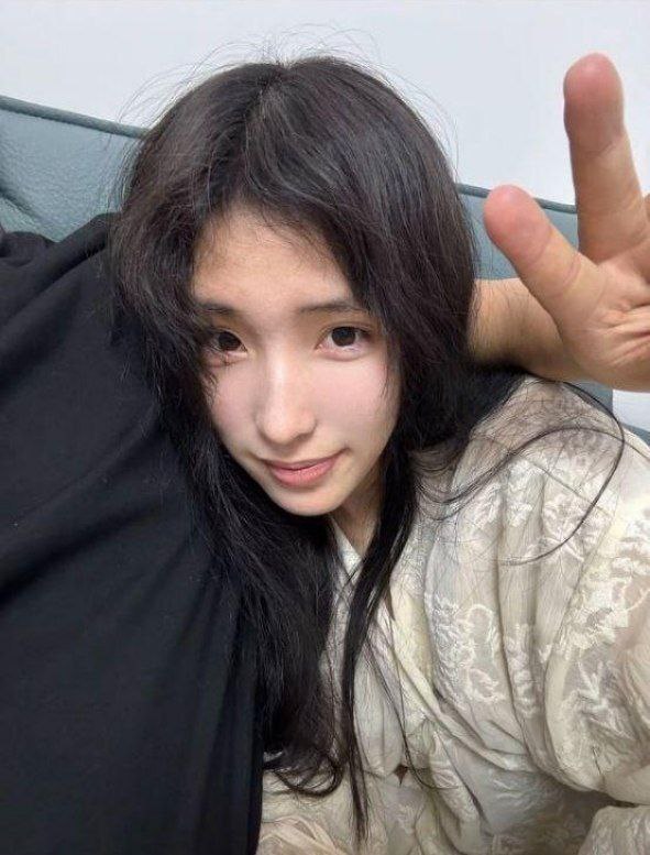 张人o抖音号： zxzmj1471470 网红在校美女大学生，自慰口交自拍视频