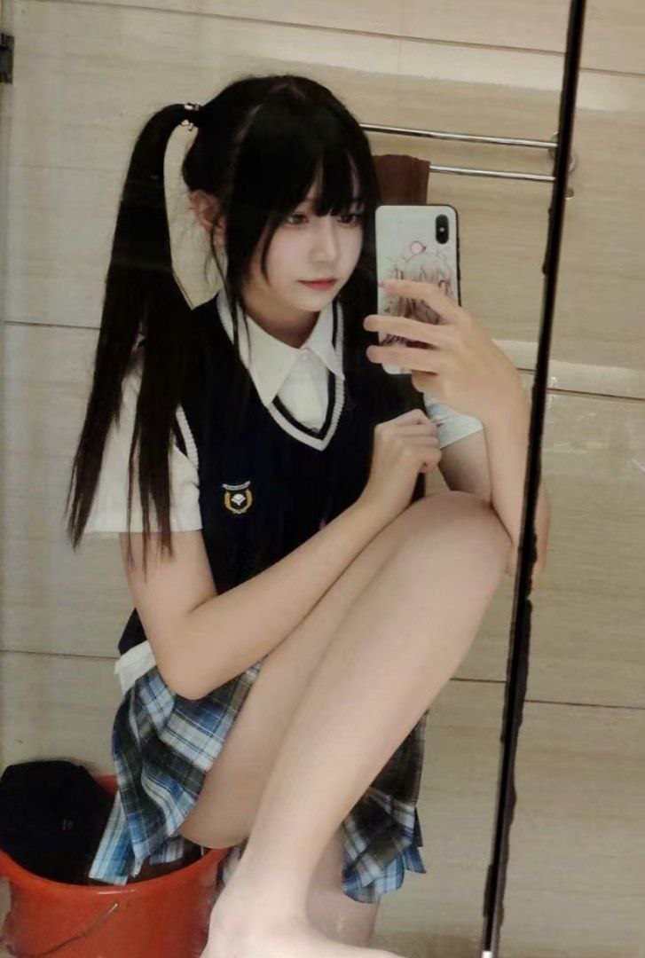 高颜值反差萝莉少女 宿野suye 土豪定制福利视频，很可爱的一个双马尾萝莉 竟然如此反差 - 图片