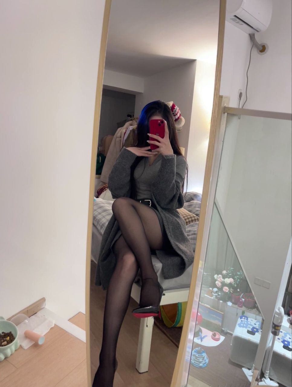 职业技术学院的女大学生，颜值逆天，大眼睛灵动有气质，极品女神御姐类型 - 图片
