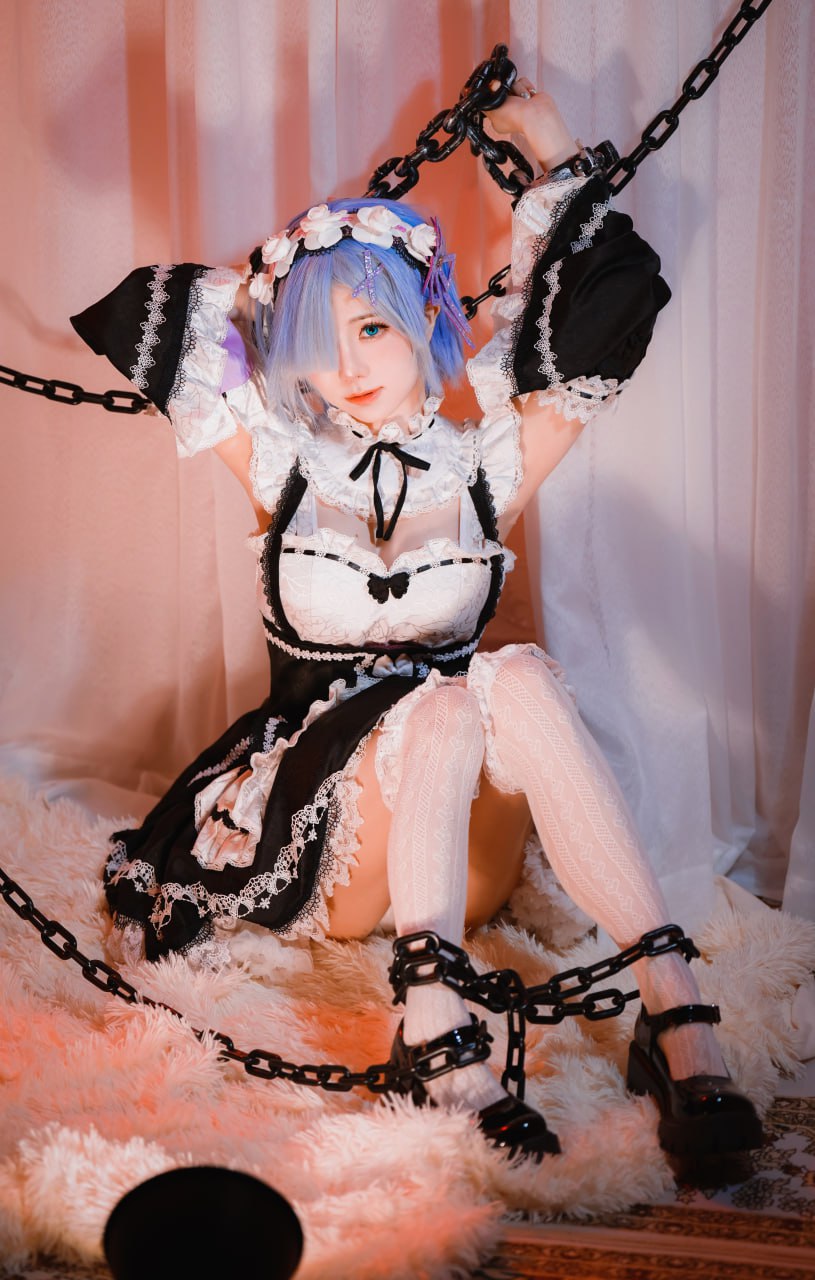 #SallyDorasnow #雷姆 #女仆 - 图片