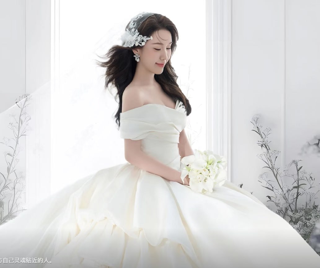 知名女主播晒婚纱照美若天仙，网友质疑其老公是大哥，其回应是因为爱跟钱无关，大家不要目光狭隘！ - 图片