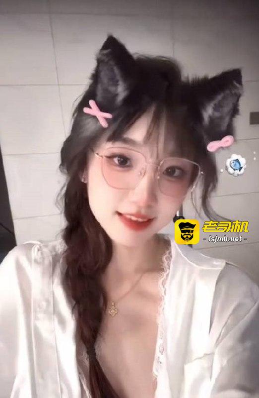 抖音68万粉顶级网红大尺度福利 木瓜大奶超诱人 一字马裸舞自拍不雅视频合集 - 图片