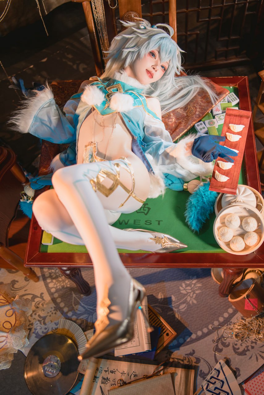 #矢量鱼 少女前线云图计划 芙洛伦 - 图片