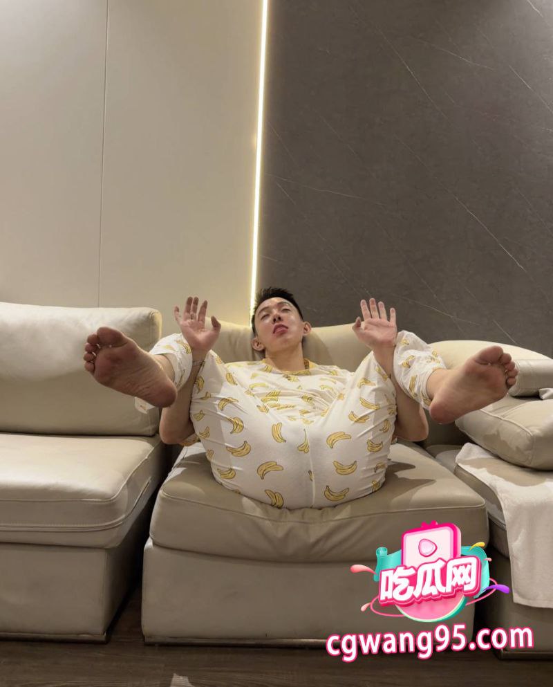 抖音网红基佬胡宾果 聚众群p捅屁股 现场视频流出后被警方抓捕 - 图片