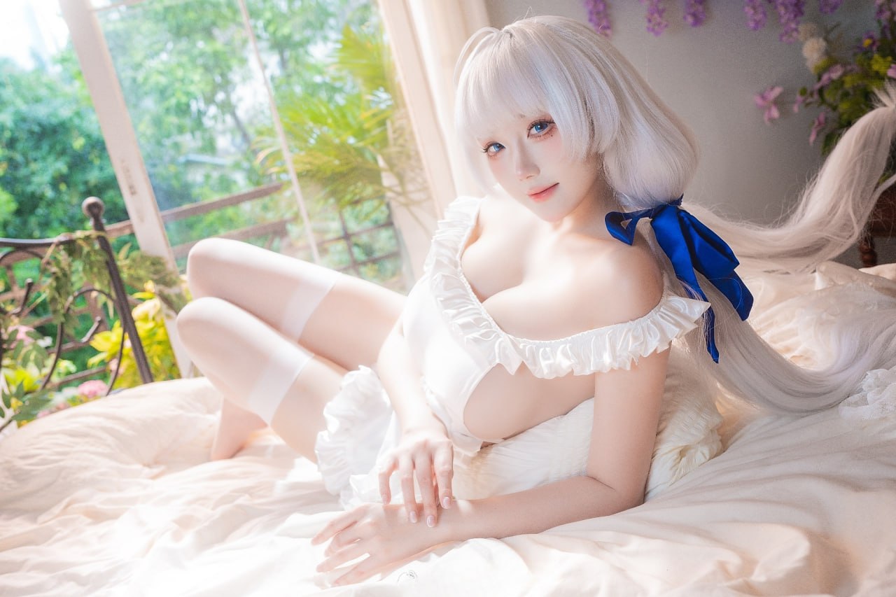 \\ #瓜希酱 #大奶子 #白丝 碧蓝航线 光辉