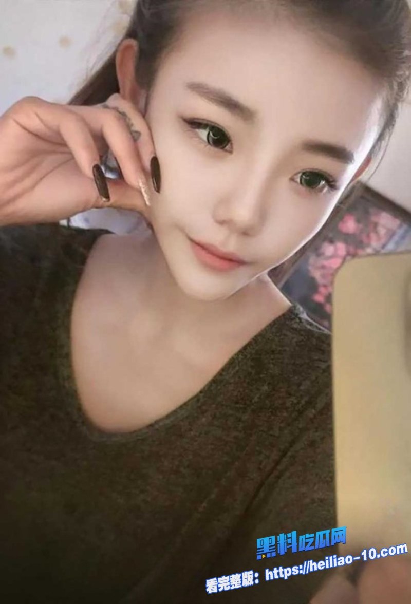 抖音主播 然后的然 直播PK输了做惩罚 边脱边笑超淫荡 全裸完整版视频曝光！全网万人求 吃瓜必看！ - 图片