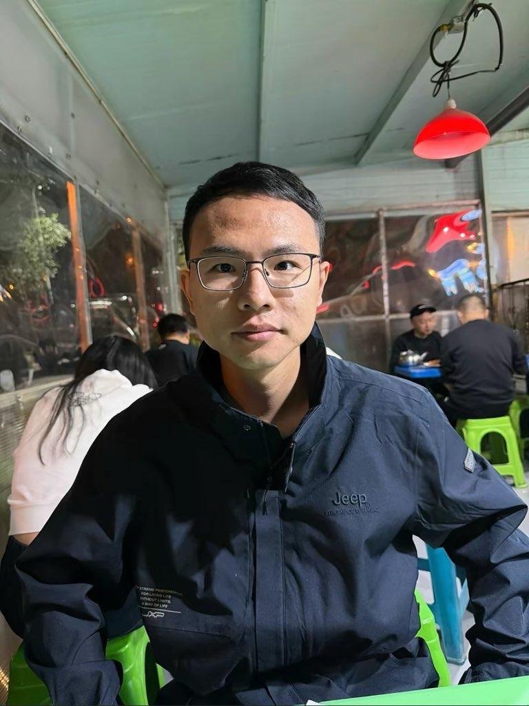 10月3日，网红 博主 户晨风 在 全网 账号 被封禁13天后，首次通过 微信 朋友圈 发布动态 - 图片
