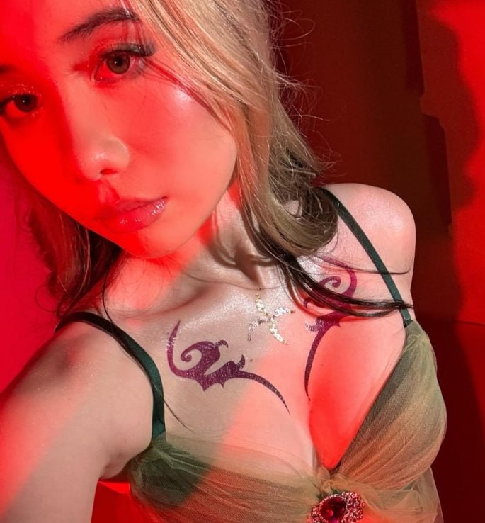 OnlyFans再现收入神话 18岁美少女Lil Tay三小时收入百万美元 全民鸡鸭的时代来了 - 图片