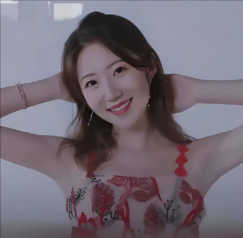 #张津瑜 两年前的瓜至今依然热度不减当年 最美警花张津瑜 - 图片