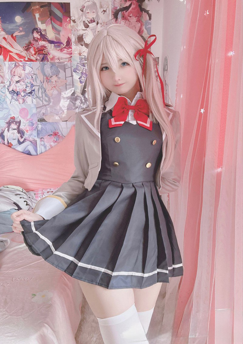 Cosplay福利姬习呆呆 最新cos艾莉亚福利 穿白丝秀稚嫩身材 肤白穴嫩顶级尤物 超诱人私拍流出 - 图片
