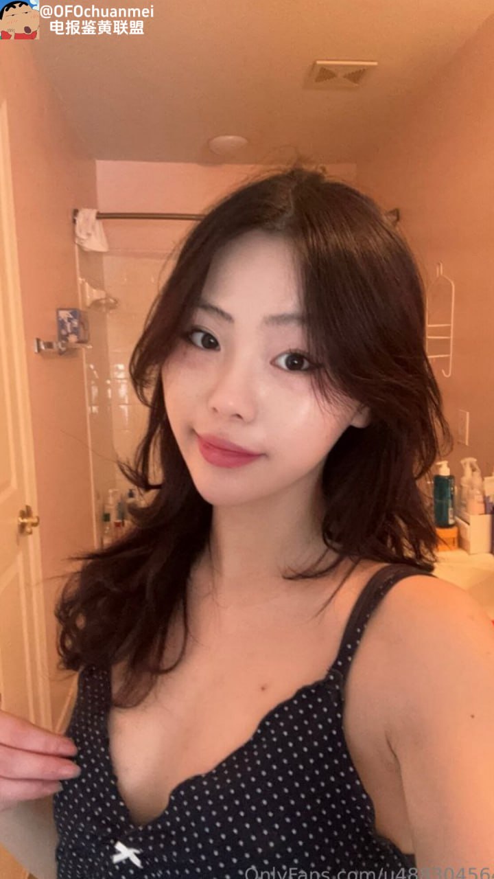 推特OnlyFans高颜值苗条女神自拍自慰不雅视频曝光