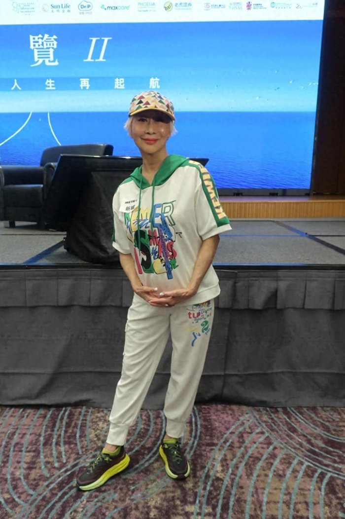 香港女星揭露离巢TVB原因，续约仅加薪300元靠房产积累上亿身家