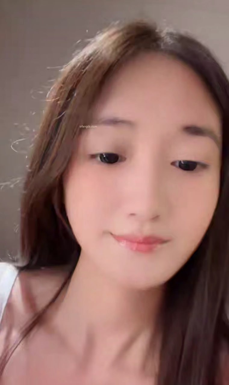 奶思呀 颜值女神，这颜值杠杠的 美乳白皙长腿，特写骚逼，跳蛋自慰 - 图片