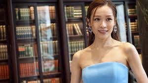 吃瓜  香港 TVB 视后 #李佳芯 大学时期自拍流出