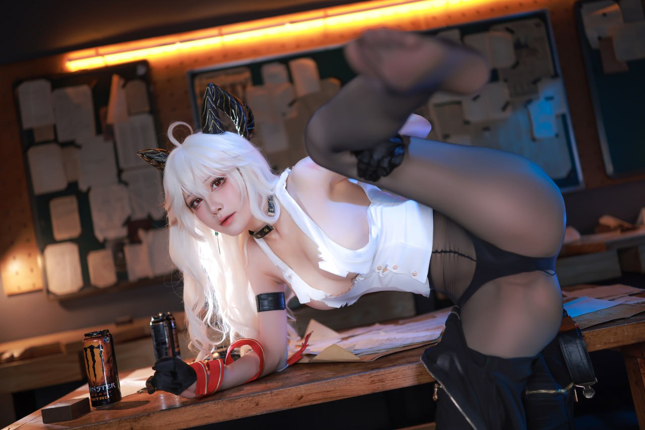 #水淼Aqua #黑丝 #coser - 图片
