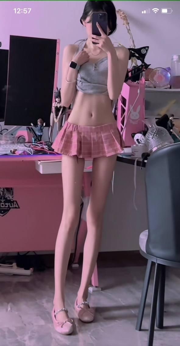 抖音网红 晗堡包 线上引流线下卖 萝莉小美女跟榜一大哥性爱视频泄漏 邻居清纯女竟是人人可操的淫娃