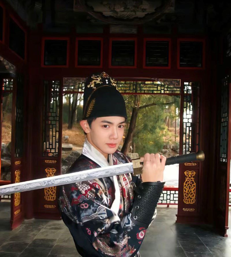 抖音百万粉网红 女王殿下的弟弟养的狗的主人 网上营造大少爷身份约炮各种网红 自撸被曝光网友狂嘲厨具真大！ - 图片
