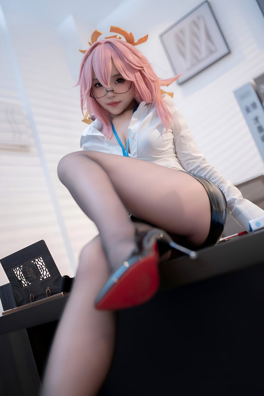 #Bangni邦尼  #制服  #黑丝 穿这个面试必过啊 - 图片