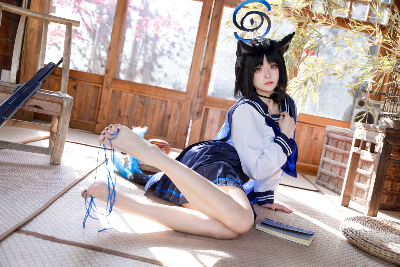 #九柒喵  #学生 #水手服  #玉足 桐生桔梗